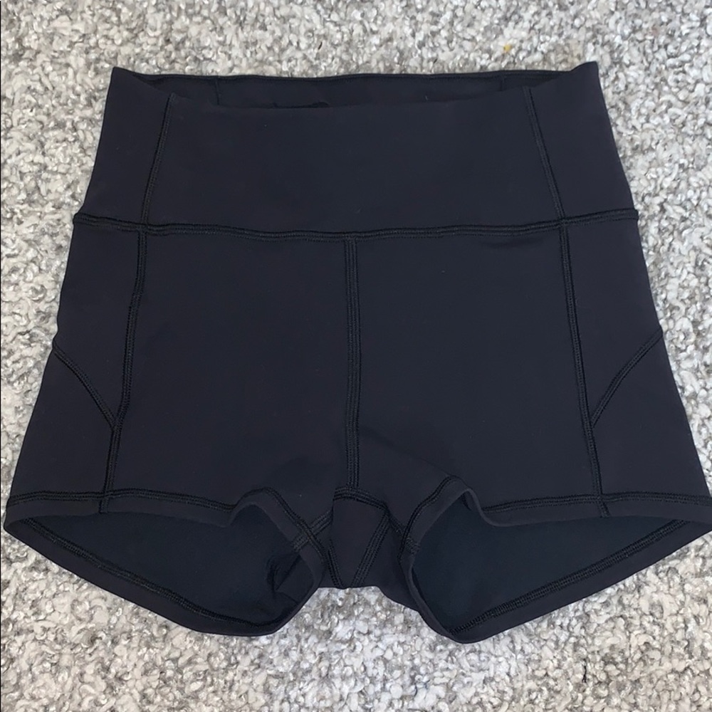 In Movement Lulu Spandex shorts black